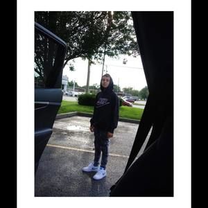 Meet your Posher, Troy